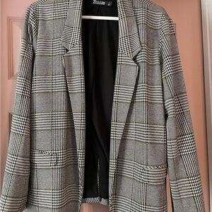 New York & Company Black and White Blazer Classic Plaid Design